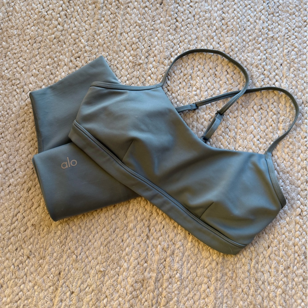 ALO Yoga Cosmic Grey Set
